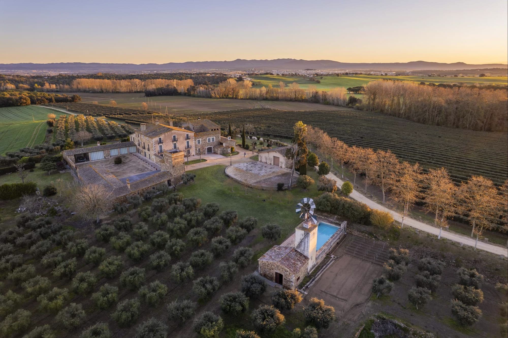 Can Companyo · Vista aérea · Masía S.XII · Gironès